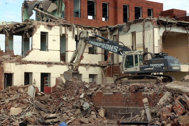 A close-up on the demolition of the West Park Community Centre in 2003.