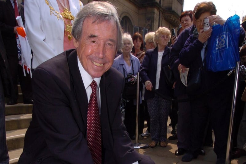 World Cup-winning goalkeeper Gordon Banks after unveiling his Sheffield Legends plaque in May 2006. He was the very first Sheffield Legend on the walk of fame