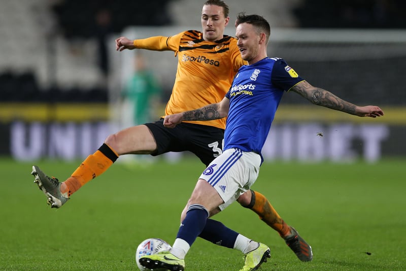 Ex-Birmingham City and Brentford midfielder Josh McEachran has agreed a short-term deal with League One outfit MK Dons. The 28-year-old is looking to reignite his career, having been plagued with injuries for much of it. (BBC Sport)