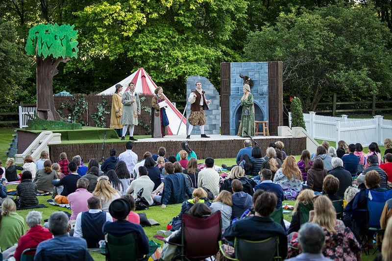 Adult organised amateur performing arts groups can resume performances outdoors.