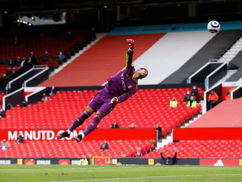 West Ham United are moving closer to landing PSG goalkeeper Alphonse Areola on a loan deal, as they look to secure a quality option to challenge Lukas Fabianksi for his starting spot. The experienced stopper has previously spent time on loan with the likes of Real Madrid and Fulham. (Evening Standard)

(Photo by Phil Noble - Pool/Getty Images)