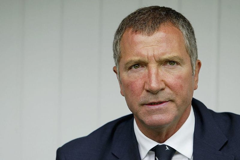 Souness replaced Bobby Robson and, similar to his fellow Scot Kenny Dalglish, was accused of dismantling a strong side. Although he led Newcastle to the FA Cup semi-final and the last eight of the UEFA Cup in his first season in charge, he underperformed in the Premier League.