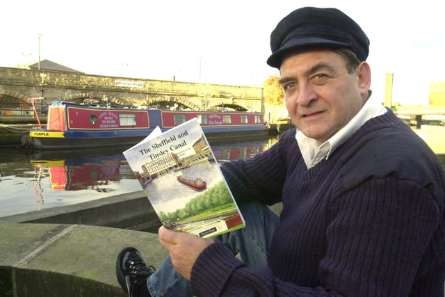 John  Alcock author of book about the Sheffield and Tinsleu Canal  in 2001