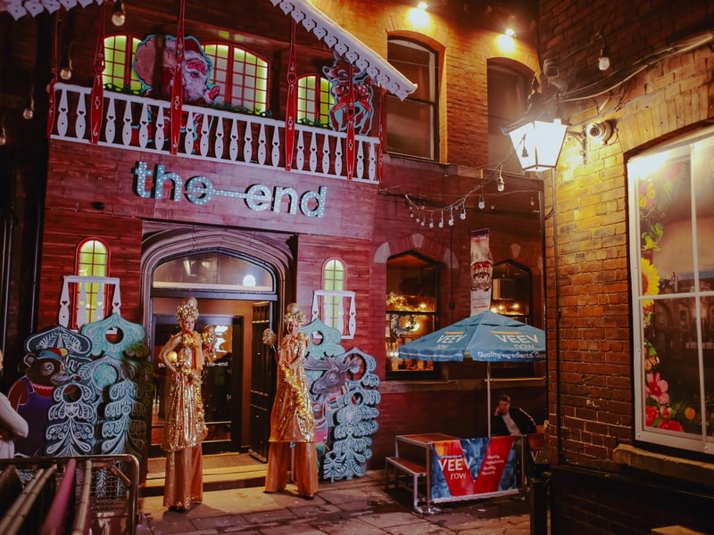 The End, Hirst’s Yard