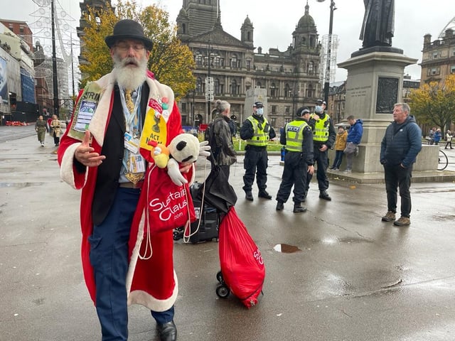 'Sustainable Santa' at George Square.