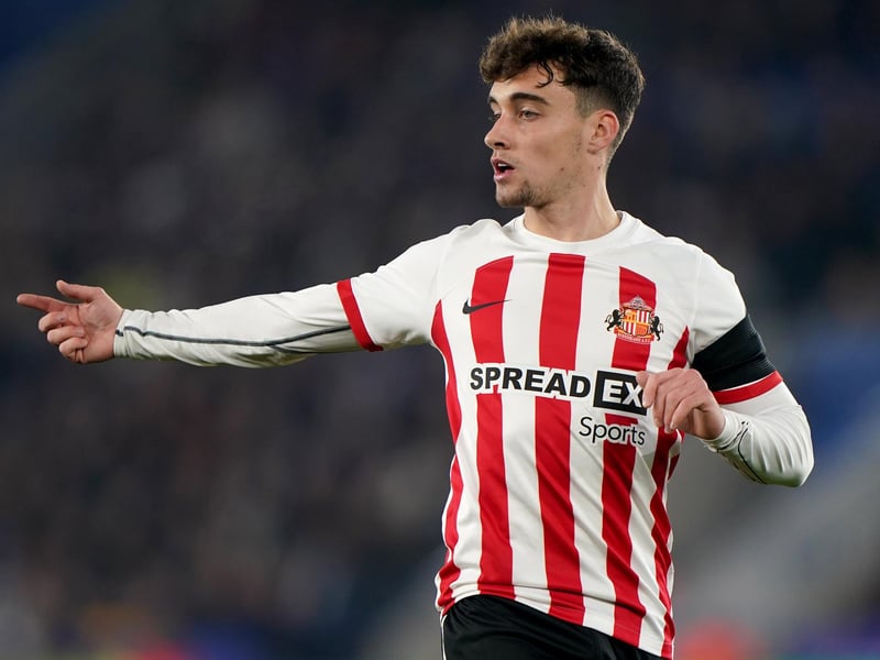 Tough first half. Got into some good areas on a couple of occasions but lost his footing when well placed on one occasion. Battled defensively but still finding his match sharpness after so long out. Replaced at the break. 5