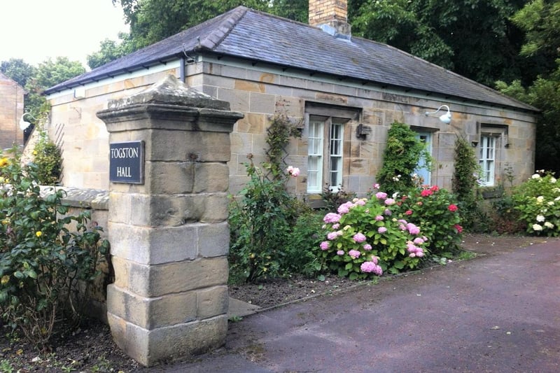 Togston Hall Lodge is an 18th century, two-bedroom, gatehouse cottage located at the main gates to Togston Hall.