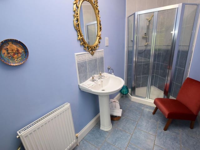 Bedroom 4 en-suite.