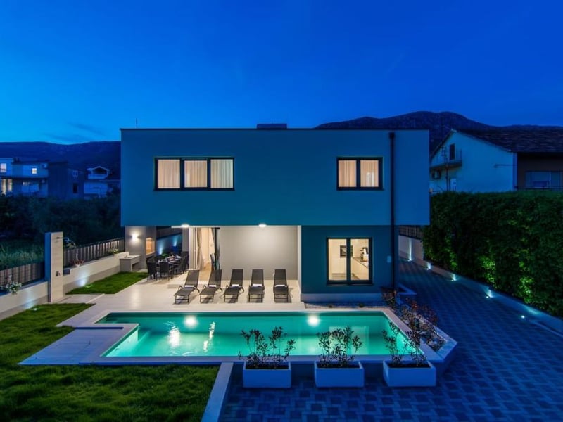 You could swap your two bed flat in Marchmont for this five bedroom villa in the Croatian town of Kastela, on the coast near Split, and still have change to space. The property has a pool, outdoor terrace and glorious sea views - plus the beach is just 300m away. The price: a mere £399,000.