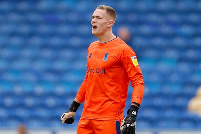 He’s likely to be fourth choice goalkeeper at United next season and has already proved he’s ready to play in the Football League after a superb campaign with Mansfield Town, where he played every single game in 2021/22.