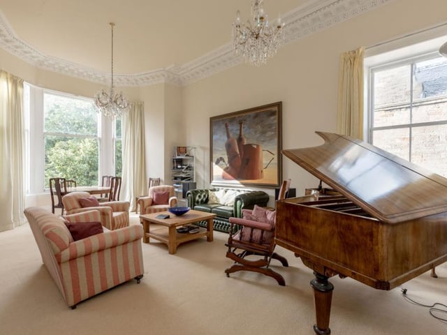 Drawing room.