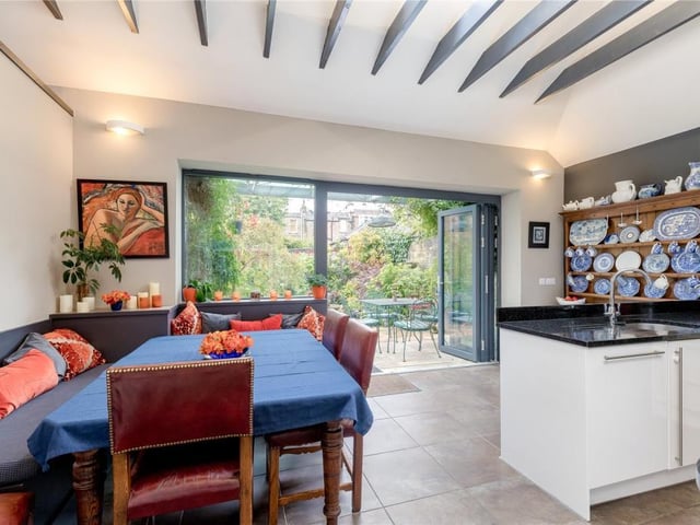 Kitchen / dining room.