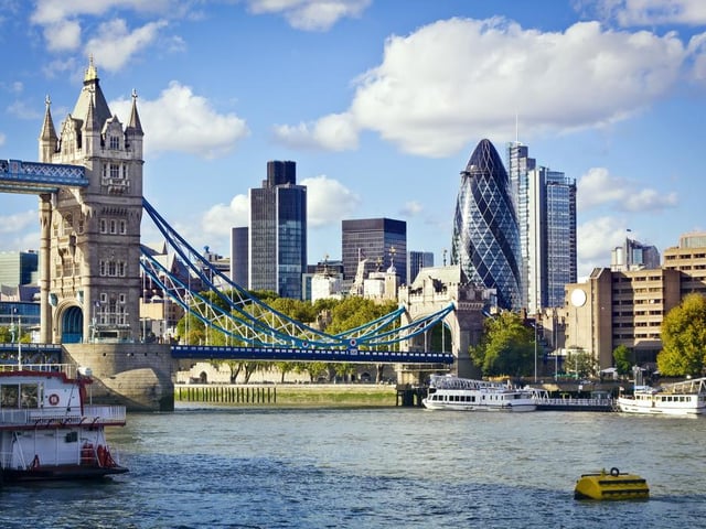 London has an average cost of living of £802.18, 18,993 restaurants and 12.04 crimes per 1,000 people, giving the capital an overall score of 6.1