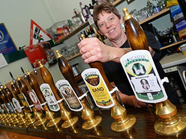Who has this much ale on tap?