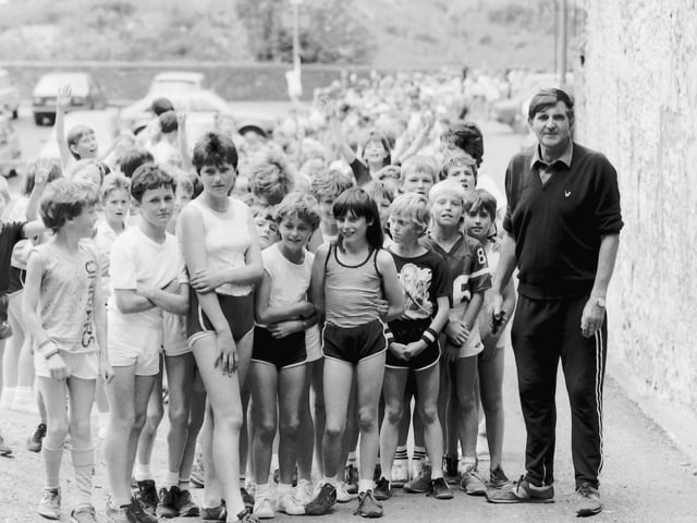 A familiar face starts the Hawick and Denholm race, June 1986.