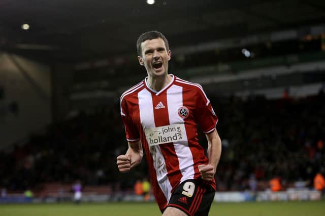 Jamie Murphy in action for Sheffield United: Blades Sports Photography