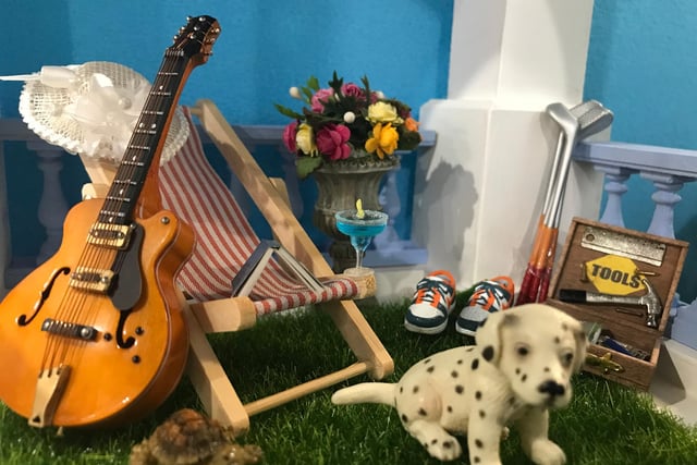 For something truly unique, create a bespoke miniature scene as a gift. There are a vast range of tiny accessories to suit all interests, from animals to xylophones!
 Accessories – from £2.00
Contact: www.TwelfthCraft.com
