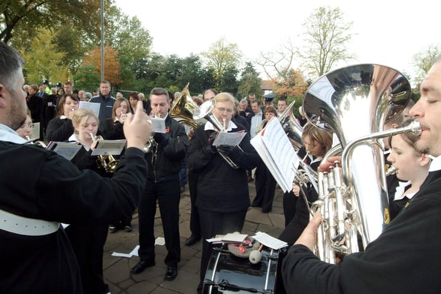 2006: Remembrance Day service at Titchfield Park in Hucknall