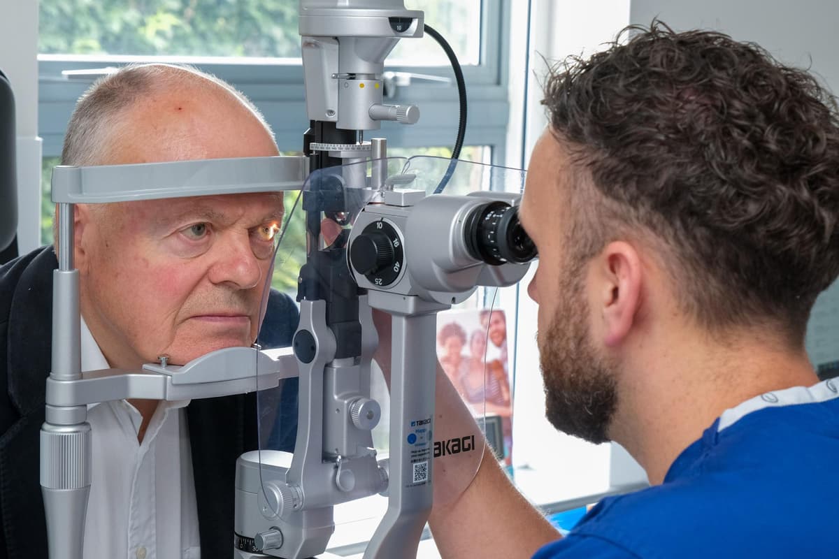 Mp Surgery MP eyes up local surgery options in Sheffield and backs easier NHS access