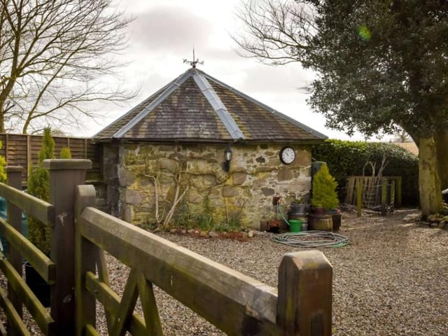There is also a garden outbuilding also has a toilet, and can be used as a garden store, workshop, garage, carport or fuel store