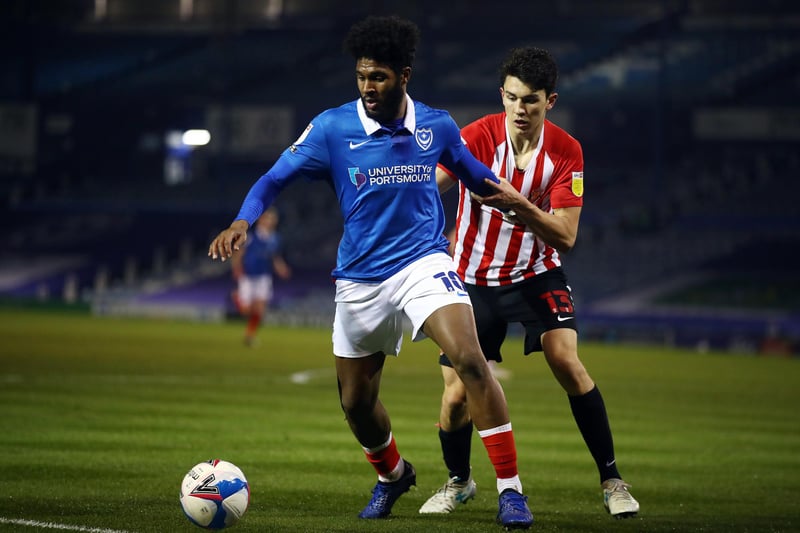 Darren Moore is reportedly targeting Portsmouth’s Ellis Harrison. The Owls are likely to delve into the transfer market after Josh Windass was ruled out of action for the next two months. (The News)