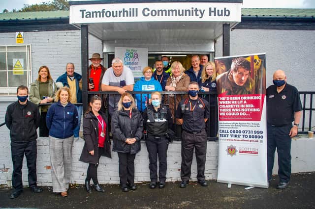 The Safer Streets called in at Tamfourhill Community Hub to give advice and listen to the concerns of local residents