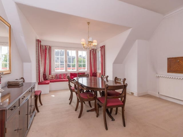 Dining room.