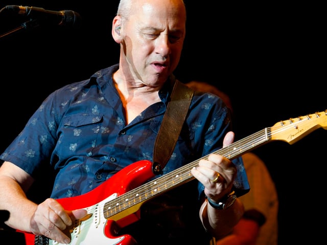 As you can see, Mark Knopfler is still going strong. But you can relive the days in the 80s and 90s when he fronted Dire Straits, one of the most successful rock bands of all time, as tribute group dS:uK take to the stage at Mansfield's Palace Theatre on Friday. The concert recalls Dire Straits' worldwide Brothers In Arms tour of 1985.