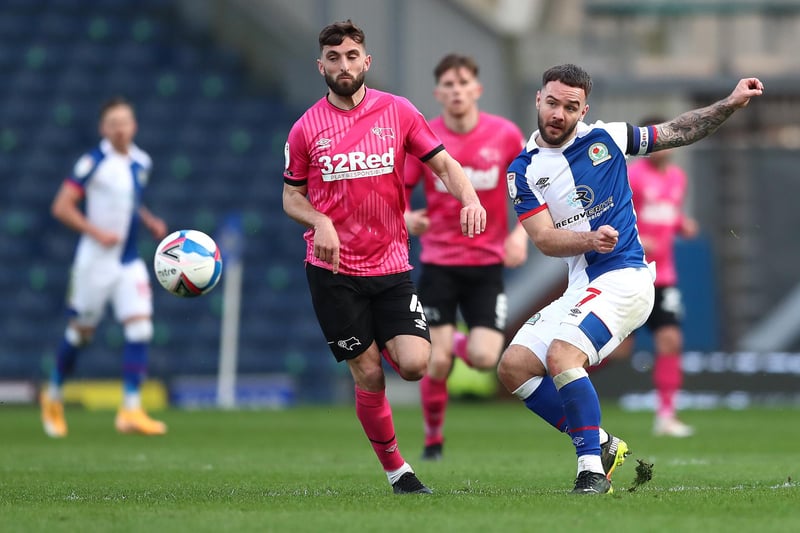 Southampton are understood to have agreed a fee of £15m with Blackburn Rovers for their star striker Adam Armstrong. The 28-goal star is set to net his former club Newcastle United a significant fee, as they're owed 40% of his next sale. (90min)