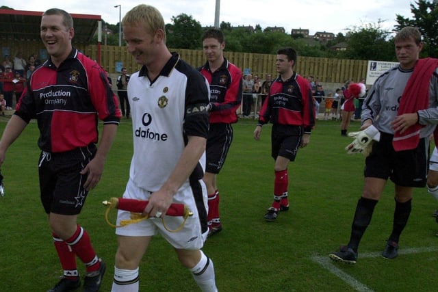 Sheffield FC v Man United  in 2001
