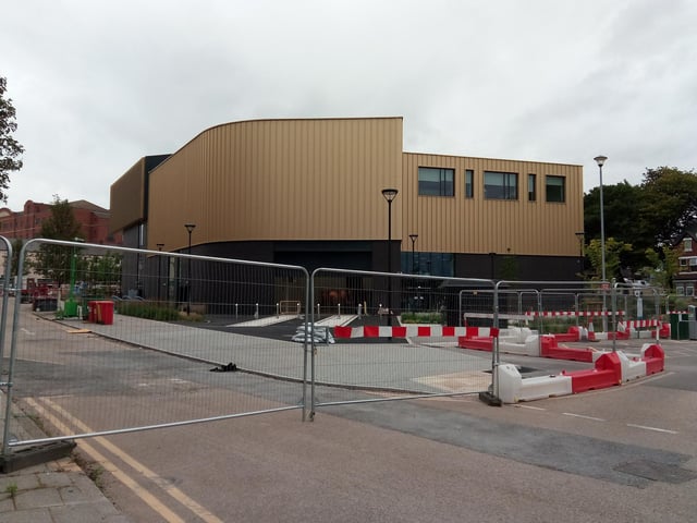 The view of the Danum Gallery, Library and Museum from Chamber Road