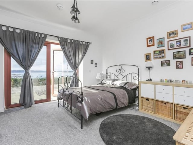 What a room to wake up in every morning.