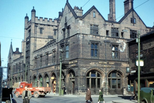 Sheffield Corn Exchange, Broad Street, built for the Duke of Norfolk in 1881 and pictured in 1958. The Central Hall of the Corn Exchange was gutted by fire in 1947 and the offices surrounding it were demolished in 1964. Ref no: w02698