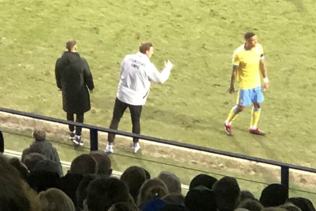 Sheffield Wednesday goalkeeper David Stockdale was seen passing messages onto the field during the second half of their draw at Ipswich Town.