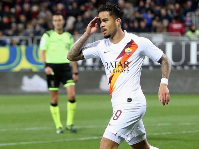 Arsenal are in talks with Roma to sign Justin Kluivert as part of a player-swap deal including Henrikh Mkhitaryan. Discussions are progressing well. (Gazzetta Dello Sport via Metro)