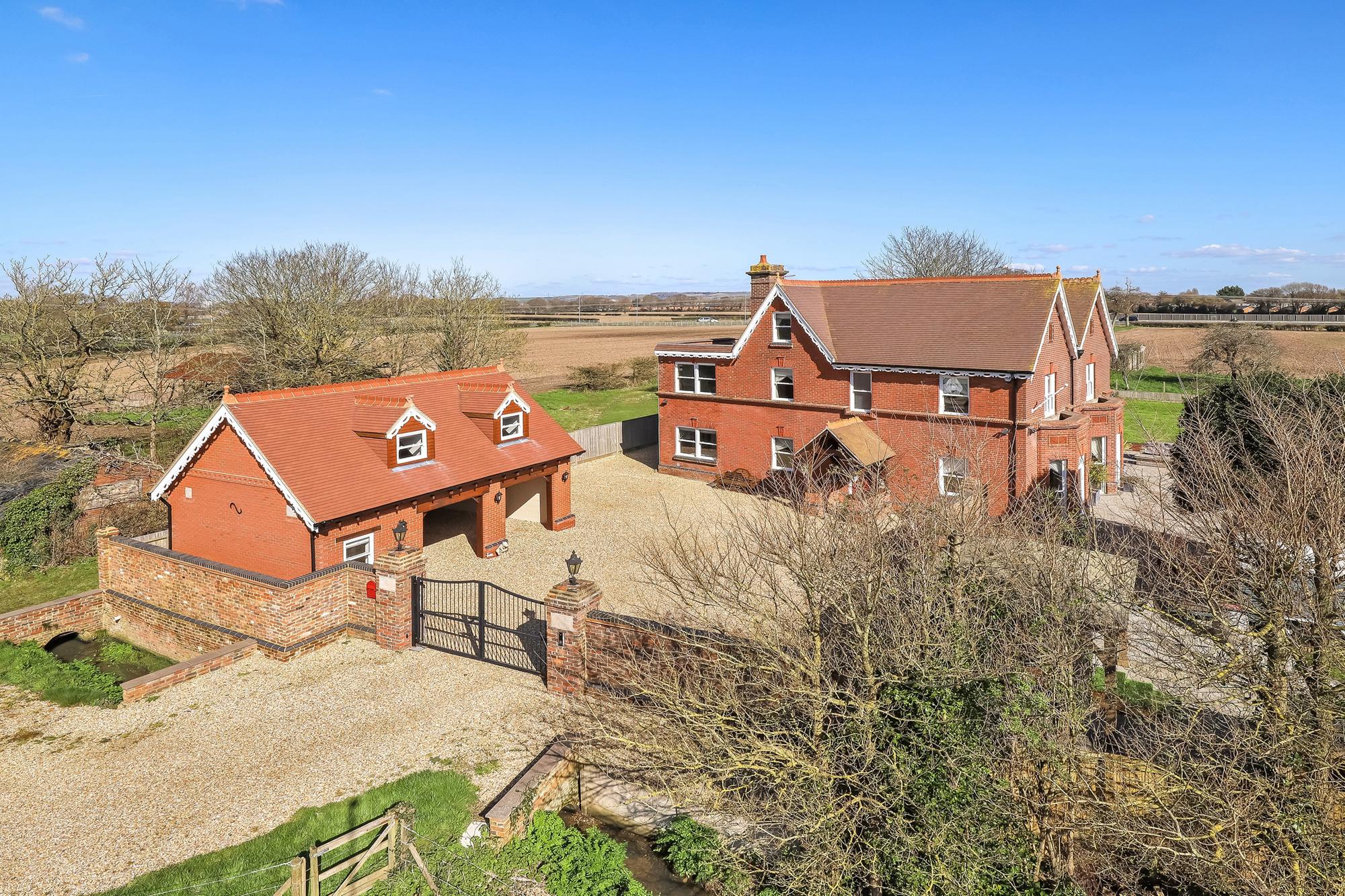 Property for sale - Hambrook Lodge.