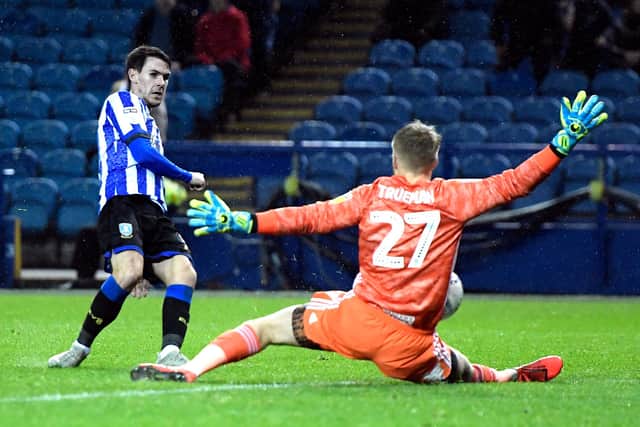 Kieran Lee has extended his spell at Sheffield Wednesday until the end of the season.