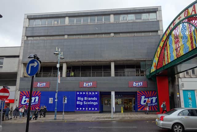 The famous ‘Welcome to Castlegate’ bridge at the top of Haymarket has been painted as the owners of B&M bargains prepare to let the upper floors for leisure space including a snooker hall.