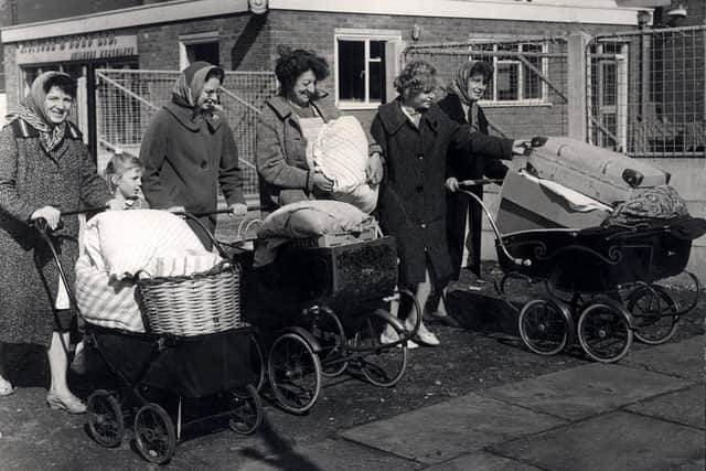 Ladies at Oakes Green Wash house in Attercliffe in1962