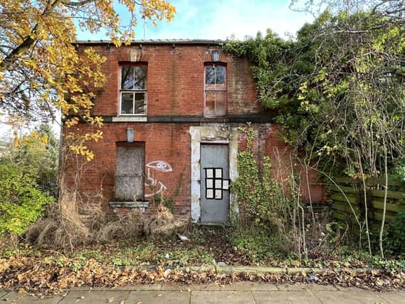 This derelict property in Broomhall has sold for £201,500.