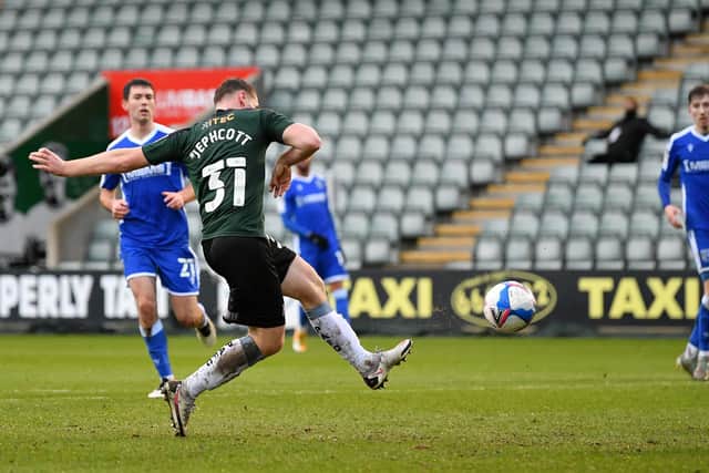 Luke Jephcott of Plymouth Argyle scores his side's first goal during the Sky Bet League One match between Plymouth Argyle and Gillingham: Dan Mullan/Getty Images