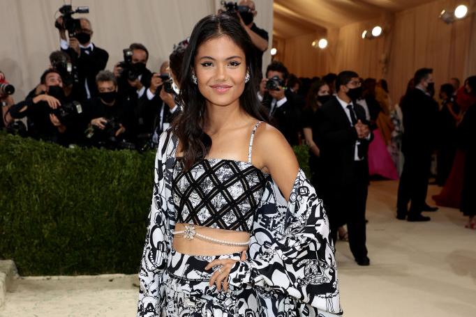 British tennis superstar Emma Raducanu, who recently won the US Open at just 18-years-old, hit the runway in a black and white Chanel ensemble.
