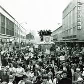 Twenty-four Sheffield Wednesday photos from the 1960s.