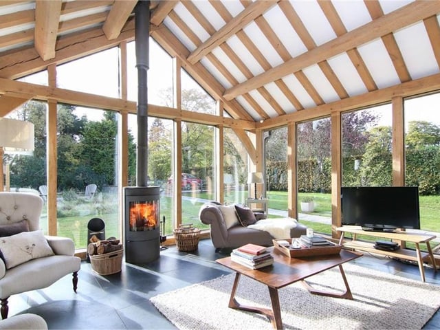 Sitting room.