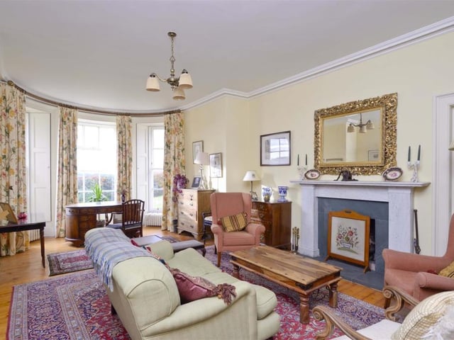 Drawing room.