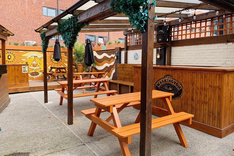 The Washington on Fitzwillaim Street, Devonshire Green has taken a novel approach to food at its revamped beer garden - customers can order a takeaway and let the delivery driver know their table number, then staff will deliver it to them. Book a table at https://www.thewashington.pub/