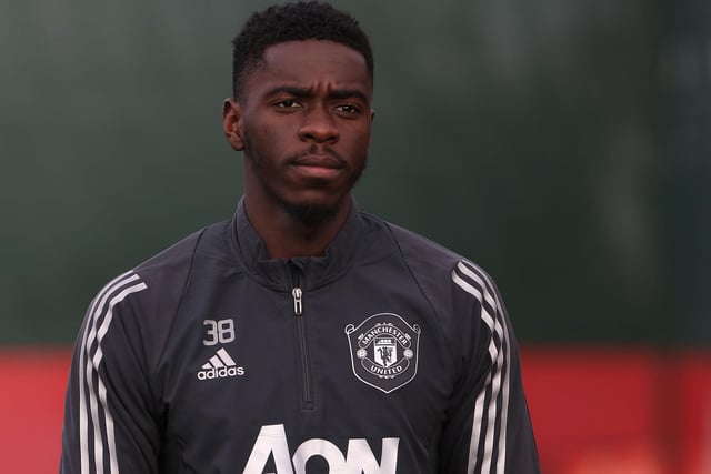 Leeds United could turn their attention to Manchester United defender Axel Tuanzebe should they fail to bring Ben White back to Elland Road. (The Sun)