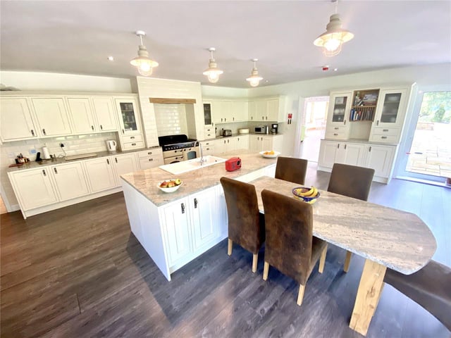 Kitchen / Dining area.