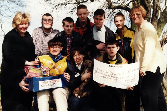 Doncaster College Students visit RSPCA centre at Bawtry and presented £35 cheque after sponsored car wash in 1999