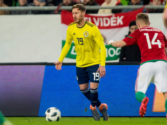 Neil Lennon is looking to Leeds United star Barry Douglas as a possible option for left-back. Boli Bolingoli is expected to leave this summer after breaking quarantine guidelines. The £3m Scotland international featured 15 times as Marcelo Bielsa’s men won the Championship title. (Brimingham Live)